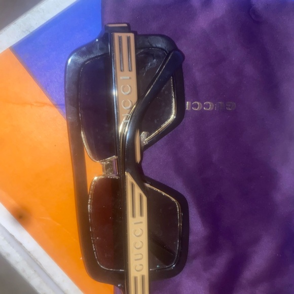 Gucci sunglasses - Picture 4 of 5